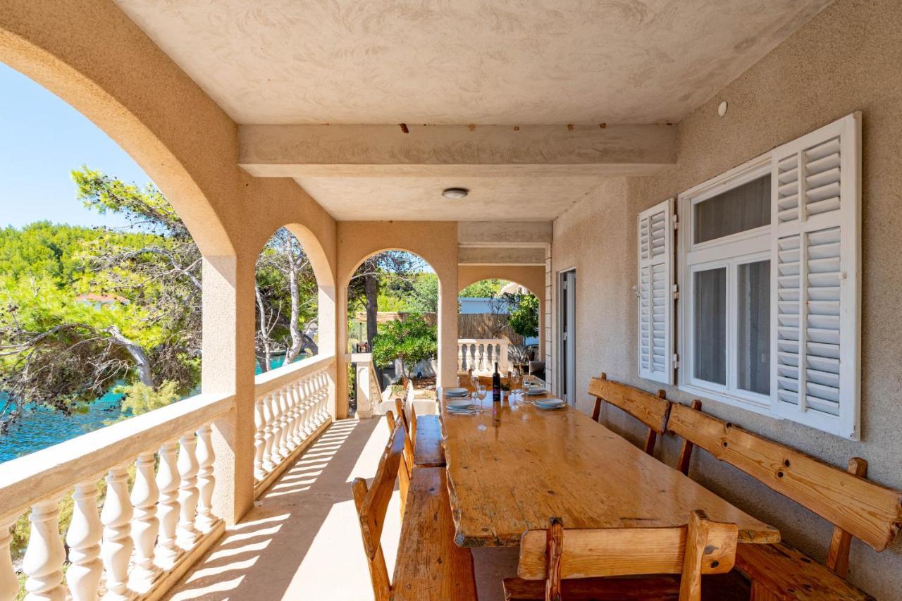 Apartments By The Sea Cove Zaglav, Korcula - 12208 プリズバ エクステリア 写真