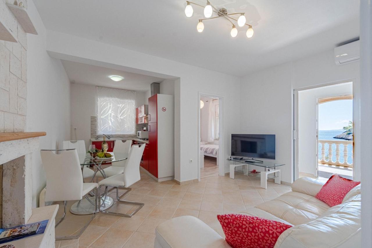 Apartments By The Sea Cove Zaglav, Korcula - 12208 プリズバ エクステリア 写真